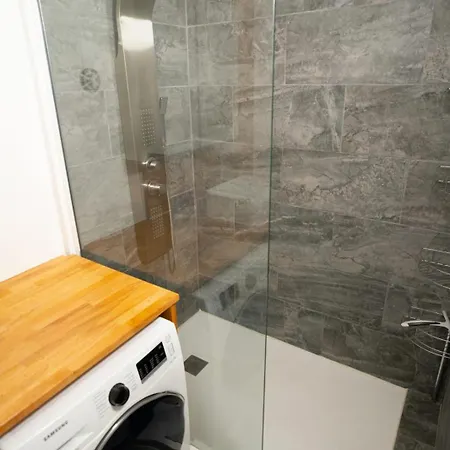 Apartament Superbe De 91m2 Au Centre De Avec Wifi